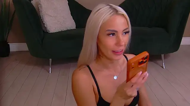 Bailey Rush online show from 04/20/26, 05:16