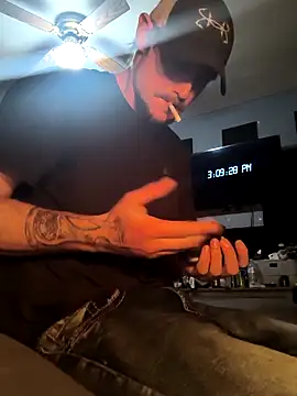 Midwestalpha online show from 12/17/25, 09:10