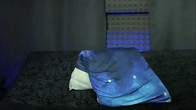 jhonnysnow17 online show from 10/06/25, 09:51