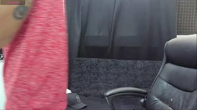 jhonnysnow17 online show from 05/16/26, 03:11