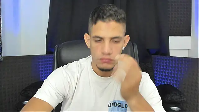 jhonnysnow17 online show from 07/18/26, 04:05