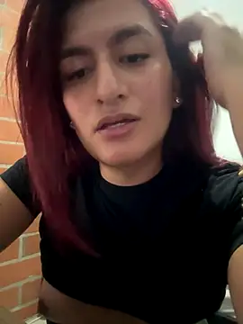 Snapshot of ari_artis chatting on 11/20/25, 06:02 ari artis online show from 11/20/25, 06:02