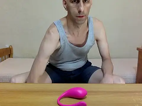 Snapshot of HandsomeAlfie chatting on 09/13/25, 03:39 HandsomeAlfie online show from 09/13/25, 03:39