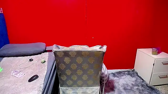 Snapshot of Lelety79 chatting on 10/10/25, 05:06 Lelety79 online show from 10/10/25, 05:06