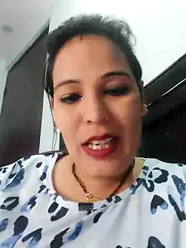 Poojabhabi101 online show from 12/17/24, 05:29