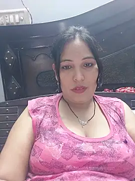 Snapshot of Poojabhabi101 chatting on 05/09/26, 06:40 Poojabhabi101 online show from 05/09/26, 06:40