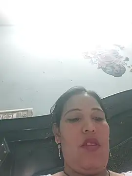 Snapshot of Poojabhabi101 chatting on 05/20/26, 05:46 Poojabhabi101 online show from 05/20/26, 05:46