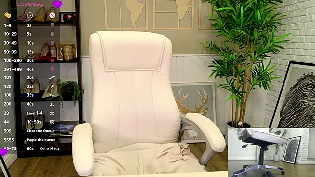 SelineSole online show from 04/16/26, 09:39