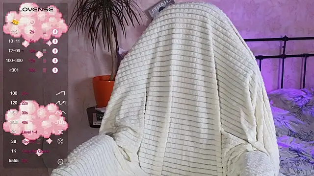 lil luna x online show from 05/15/26, 02:57