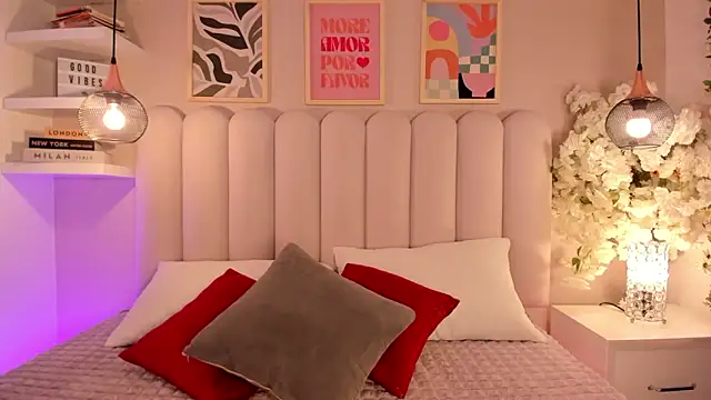 cute  cherry  online show from 10/01/25, 09:43