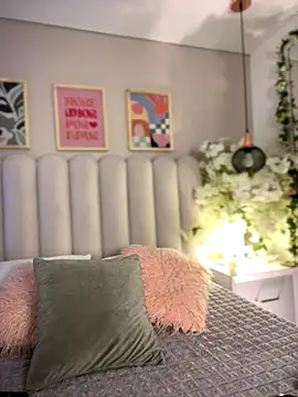 cute  cherry  online show from 11/27/25, 08:33