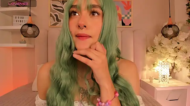 cute  cherry  online show from 02/06/26, 08:34