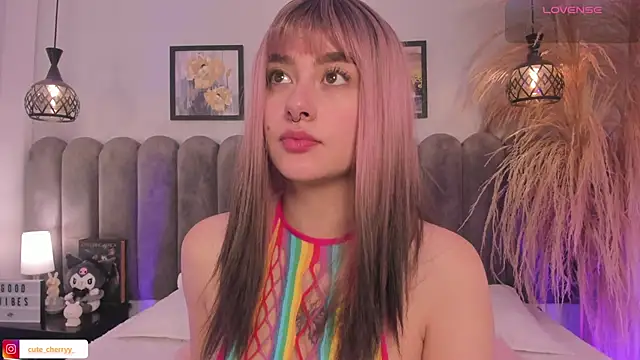 cute  cherry  online show from 04/03/26, 07:23