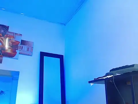 sofia collenx online show from 04/15/26, 01:45