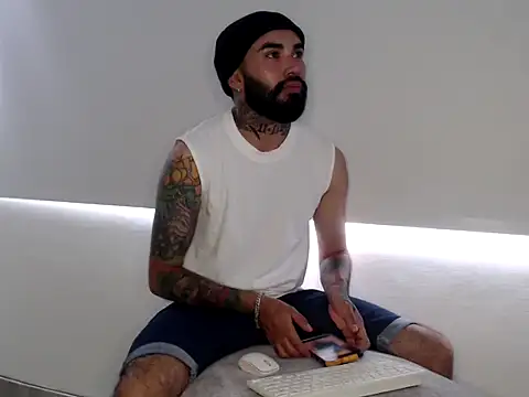 transgenderboy online show from 05/30/26, 04:26