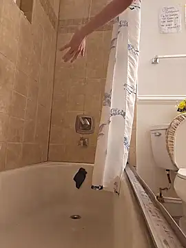 LiverandBrat77 online show from 02/01/25, 06:08