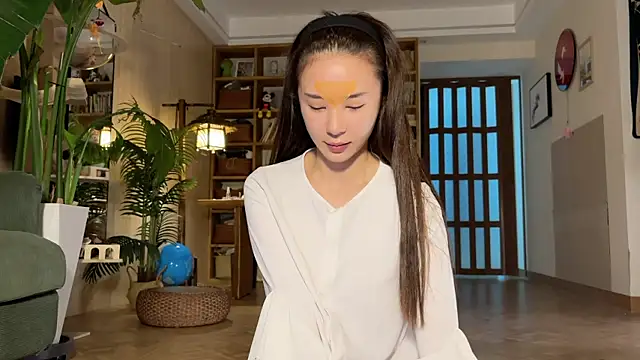 Snapshot of grandeeney chatting on 11/16/25, 03:17 grandeeney online show from 11/16/25, 03:17