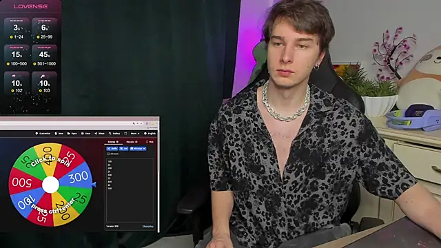 Vincent Strong online show from 10/19/25, 09:43