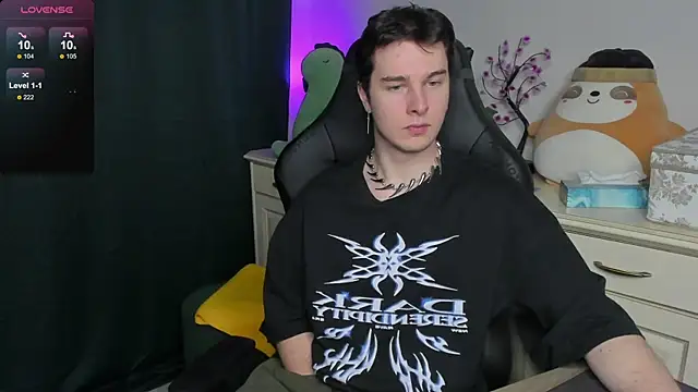 Vincent Strong online show from 01/16/26, 01:37