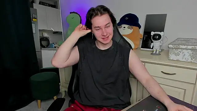 Vincent Strong online show from 05/03/26, 03:23