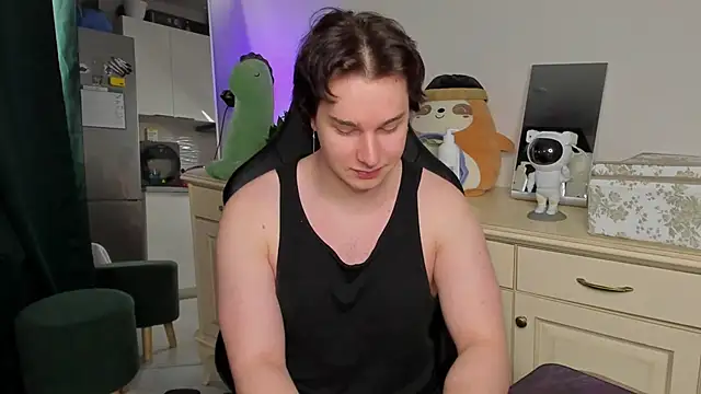 Vincent Strong online show from 05/13/26, 06:33