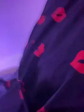 GigiiStone online show from 12/22/24, 05:23