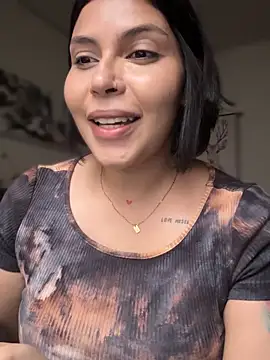 GigiiStone online show from 02/02/25, 08:08