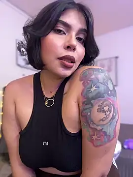 GigiiStone online show from 02/08/25, 09:15