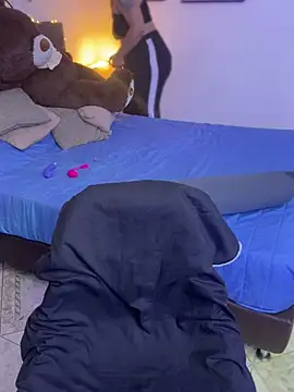 GigiiStone online show from 02/11/25, 08:42