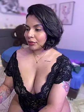 GigiiStone online show from 02/19/25, 11:25