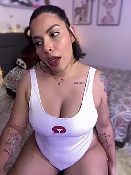 GigiiStone online show from 03/03/25, 10:10