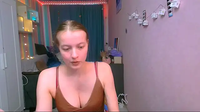 Snapshot of __Aphrodita__wow__ chatting on 02/22/25, 12:40 Aphrodita wow online show from 02/22/25, 12:40