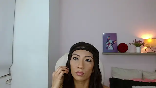 sofia perez    online show from 03/21/25, 08:08