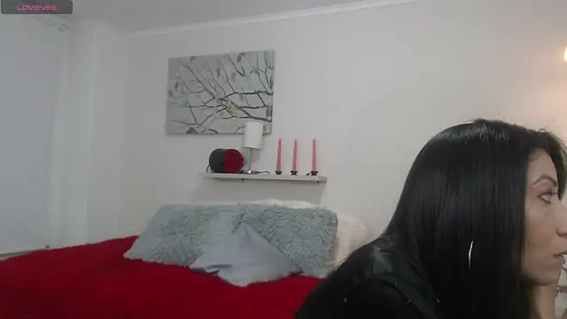 Snapshot of sofia_perez___ chatting on 06/19/26, 08:23 sofia perez online show from 06/19/26, 08:23