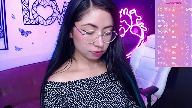 Snapshot of demyanderson_ chatting on 01/23/25, 12:35 demyanderson online show from 01/23/25, 12:35