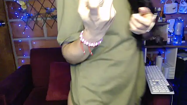 Nathacha online show from 09/24/25, 10:57