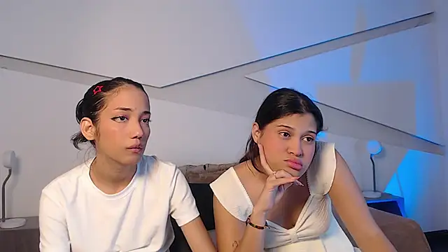 hot little bunny online show from 01/12/26, 08:58