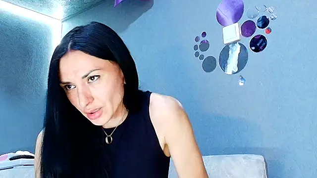 Snapshot of Siaconna chatting on 06/16/26, 08:06 Siaconna online show from 06/16/26, 08:06