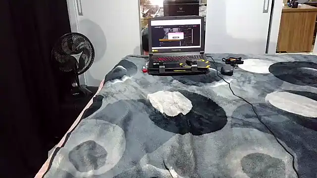 Snapshot of Kellynha_Sweet chatting on 02/18/26, 04:41 Kellynha Sweet online show from 02/18/26, 04:41