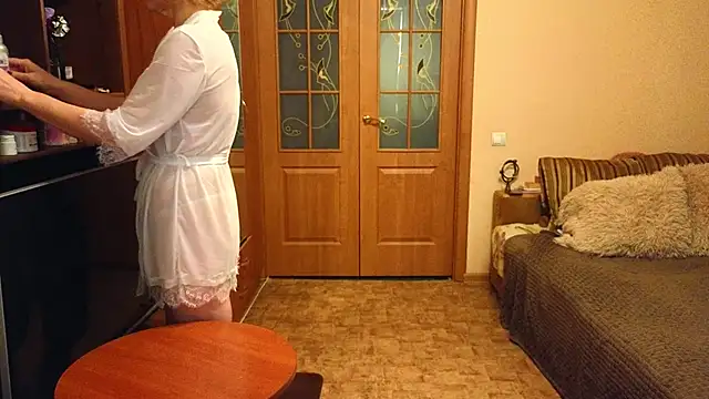 YourQueenX online show from 03/23/26, 05:22