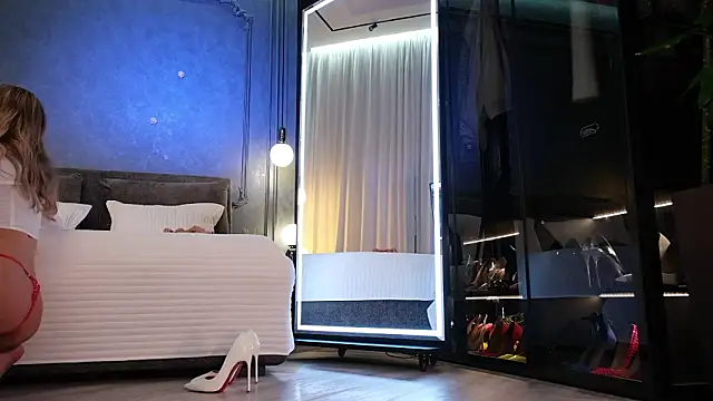 Rikka Moore online show from 02/19/26, 10:11