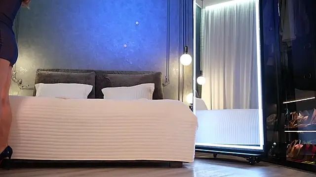 Rikka Moore online show from 03/07/26, 11:07