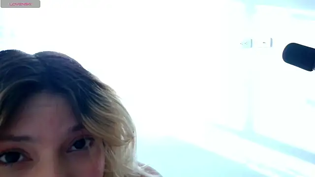 Ania jones online show from 10/17/25, 09:39