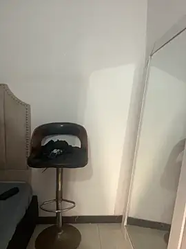 LiraRusso online show from 06/18/26, 10:47
