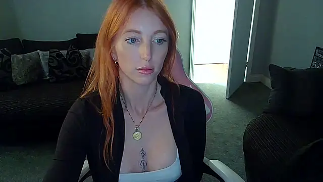 Snapshot of Red_firesquirt chatting on 09/12/25, 12:05 Red firesquirt online show from 09/12/25, 12:05