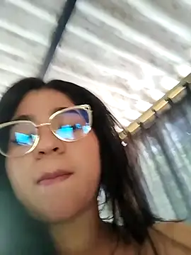 Yelly online show from 03/10/26, 01:38