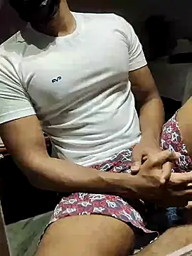 xxxhugedick0001 online show from 03/01/25, 06:43