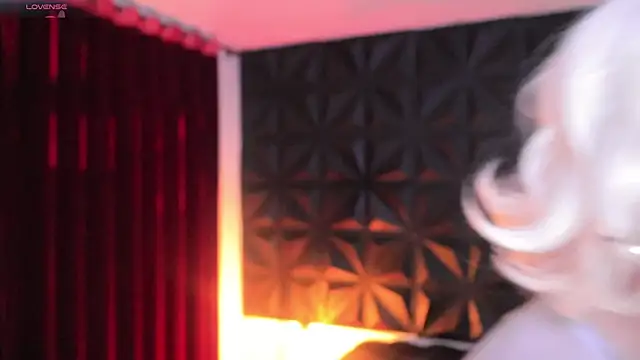 Misselektra   online show from 02/28/25, 03:48