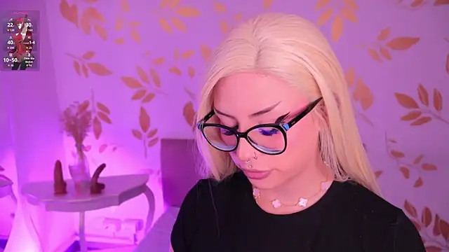 Misselektra   online show from 02/13/26, 05:47