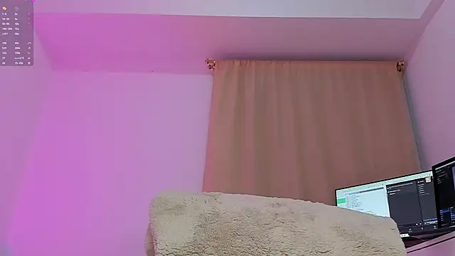 Snapshot of soyamandaa_ chatting on 11/04/25, 01:27 soyamandaa online show from 11/04/25, 01:27